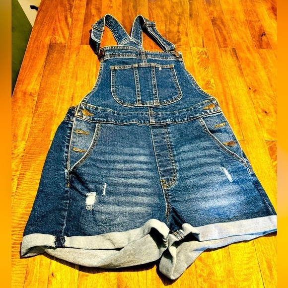 No Boundaries Pants - Overalls juniors NoBo size 7-9 excellent condition distressed